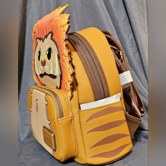 NWT Zouwu from The Crimes of Grindelwald Loungefly - Picture 5 of 6